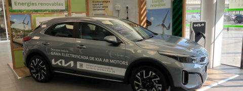AR Motors exhibe el Kia XCeed PHEV en el Leroy Merlin de Sant Boi